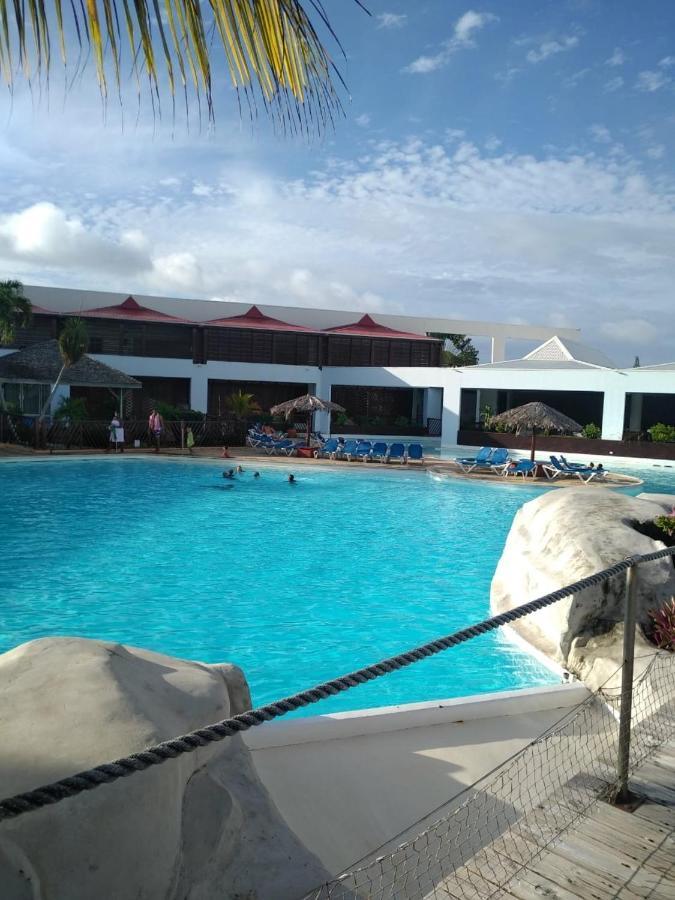 Ty-Paradis Saint-Francois  Buitenkant foto